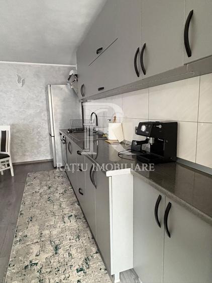 Casă individuală cu 3 camere cu Canalizare în Ultracentral