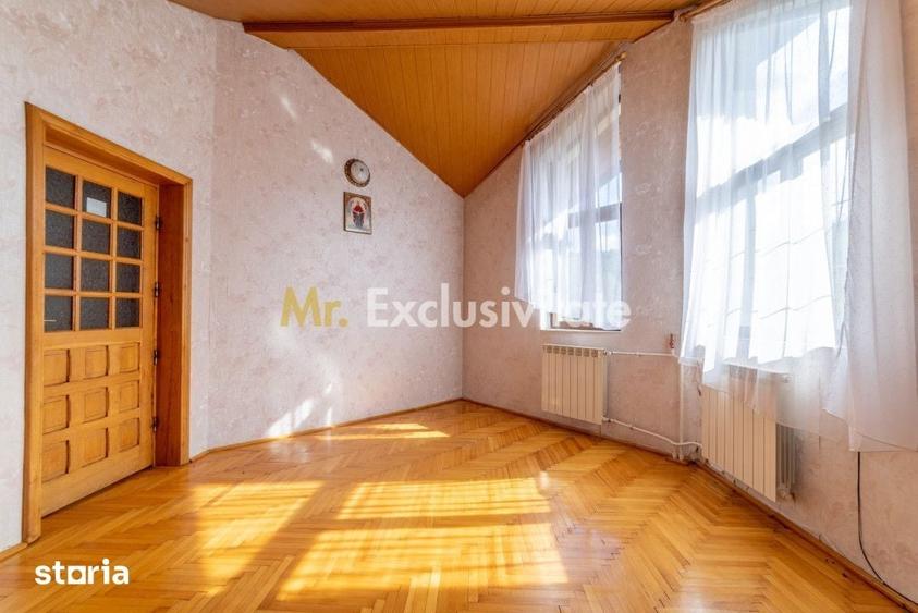 Casă cu 9 camere cu Teren 1500 Mp în Bascov