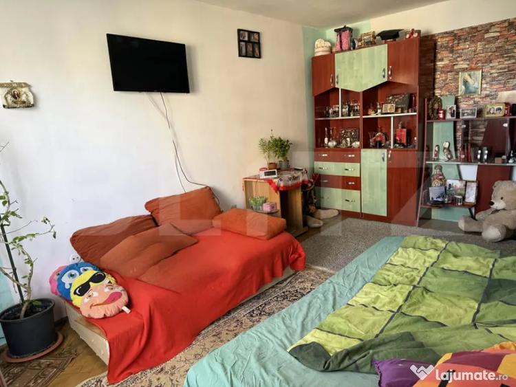 Apartament cu 2 camere decomandat în Micro 17