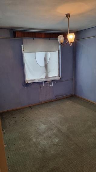 Vand apartament 3 camere decomandat centru Medgidia