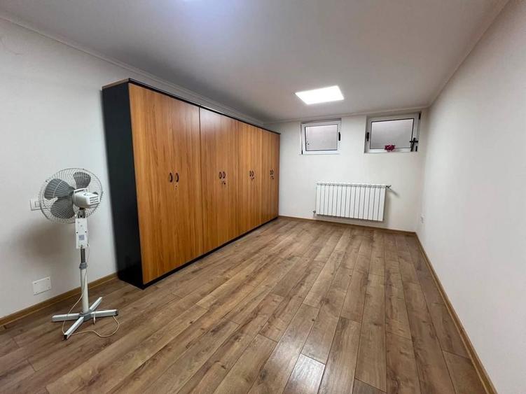Spațiu comercial, de 65 mp, în Horea