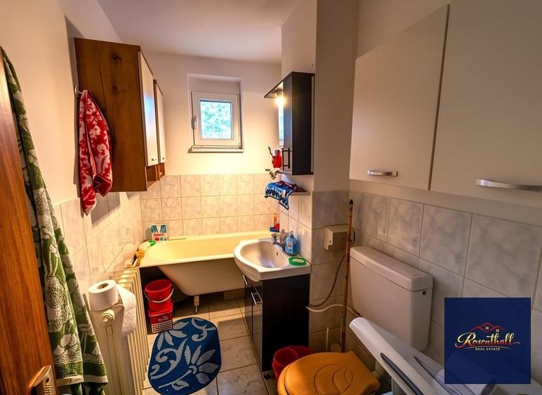 Apartament cu 4 camere decomandat în Central