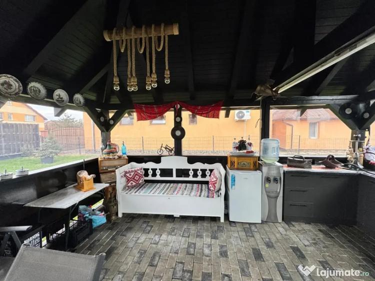 Casă cu 7 camere cu Teren 900 Mp în Hideaga