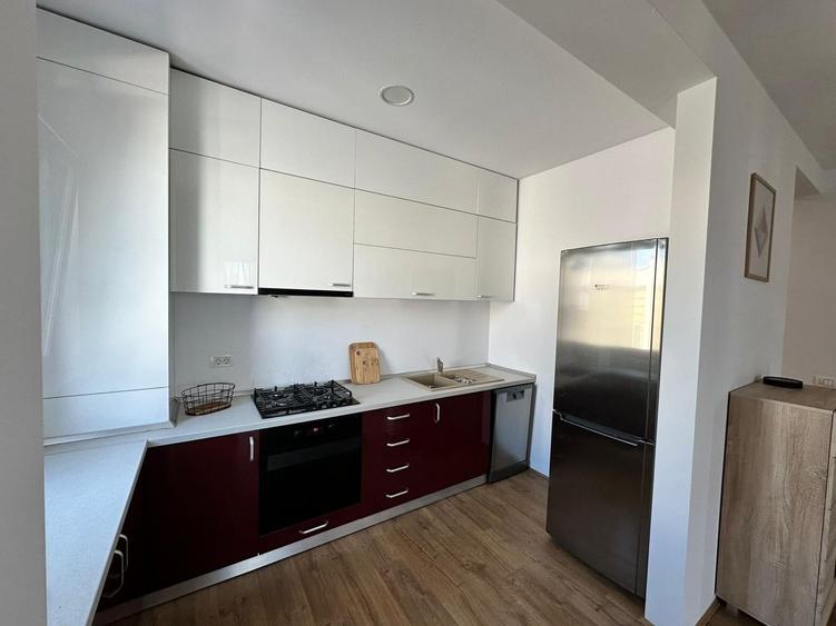 Apartament cu 2 camere semidecomandat, mobilat în Aradului