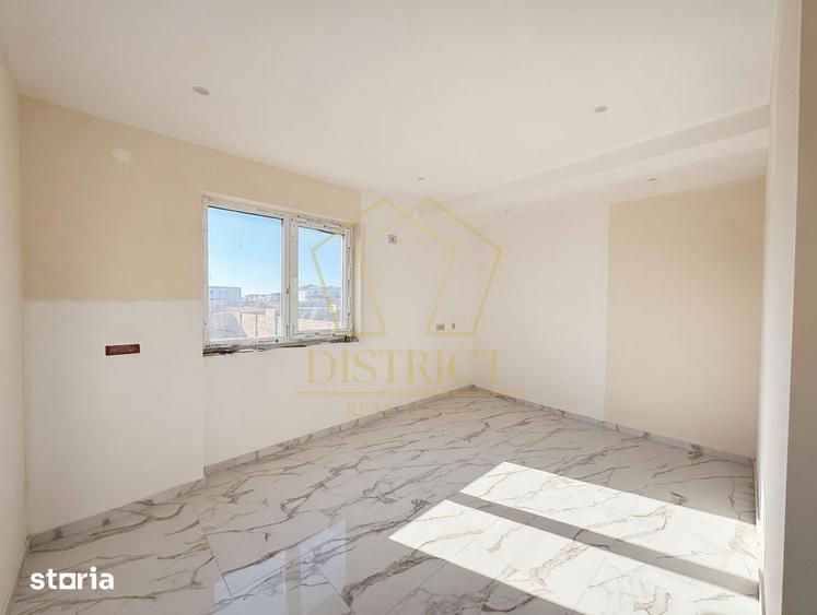 Casă cu 5 camere cu Teren 420 Mp în Blașcovici