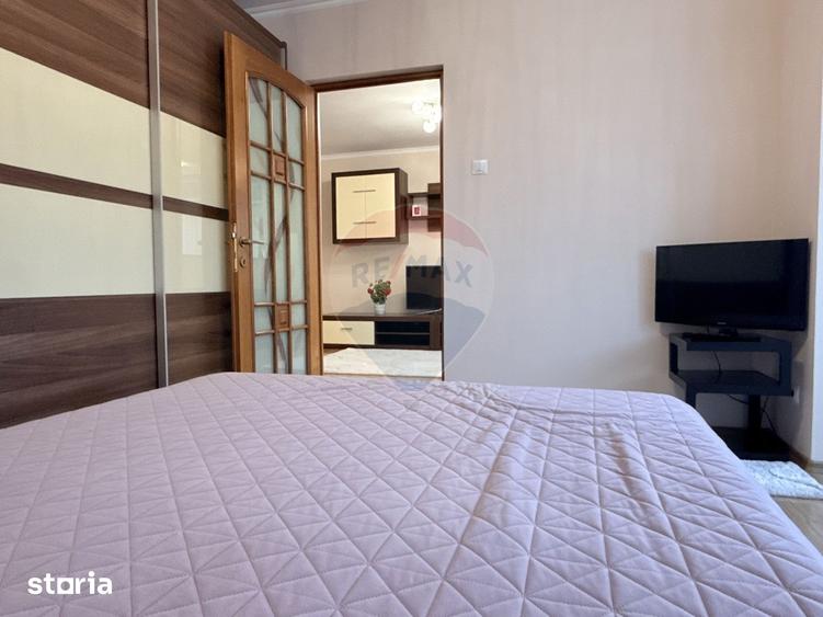 Apartament cu 3 camere, mobilat în Universitate