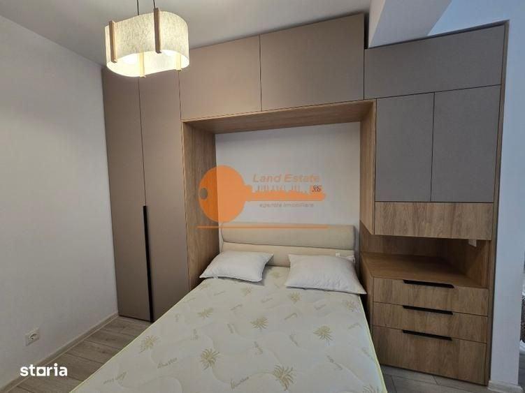 Apartament cu 2 camere decomandat în Uverturii