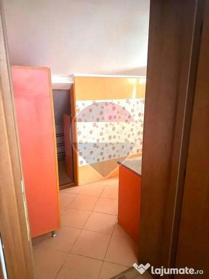 Casă cu 6 camere cu Teren 169 Mp în Cotroceni