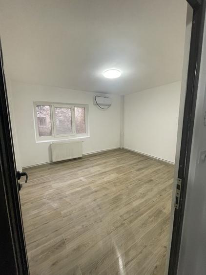 Apartament cu 3 camere decomandat, mobilat în Virtuții