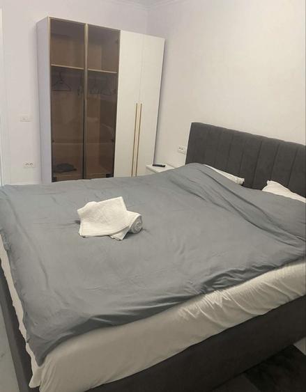 Apartament cu 3 camere decomandat în Crihala