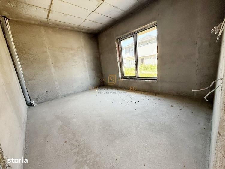 Casă cu 4 camere în Vidra