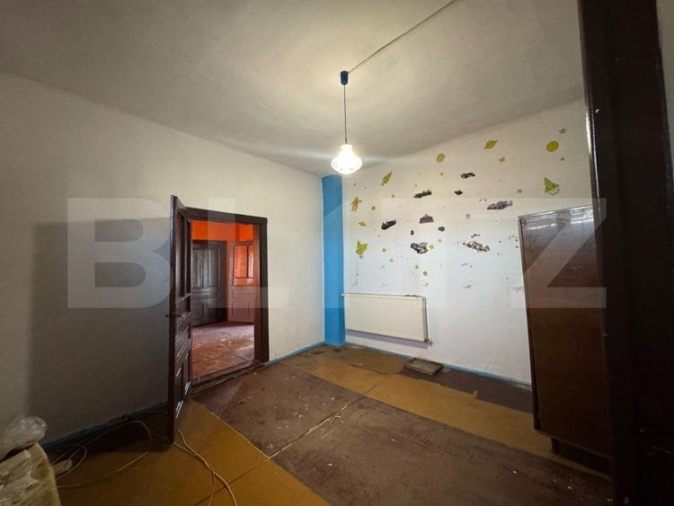 Casă individuală cu 3 camere cu Canalizare în Simeria