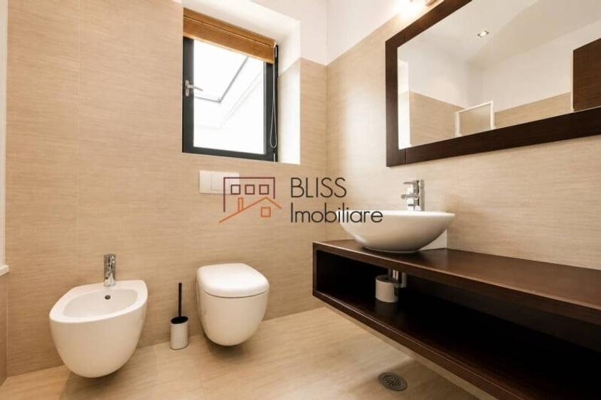 Apartament cu 4 camere decomandat în P-ța Dorobanți