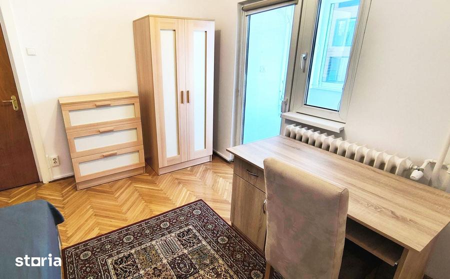 Apartament cu 4 camere decomandat în Grivița