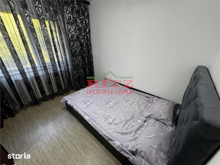 Apartament cu 3 camere semidecomandat în Ultracentral