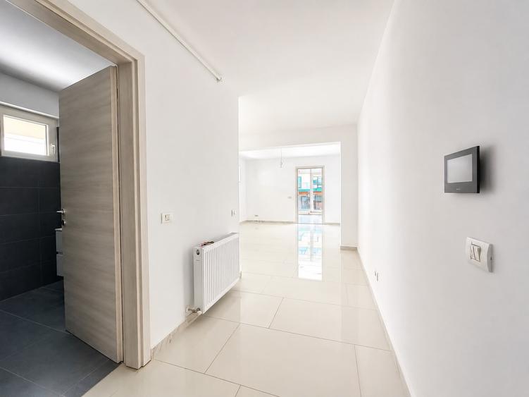 Apartament cu 2 camere decomandat în Năvodari