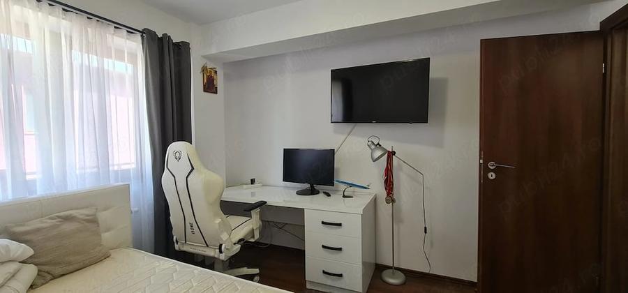 Apartament cu 3 camere decomandat, mobilat în Hipodrom 4