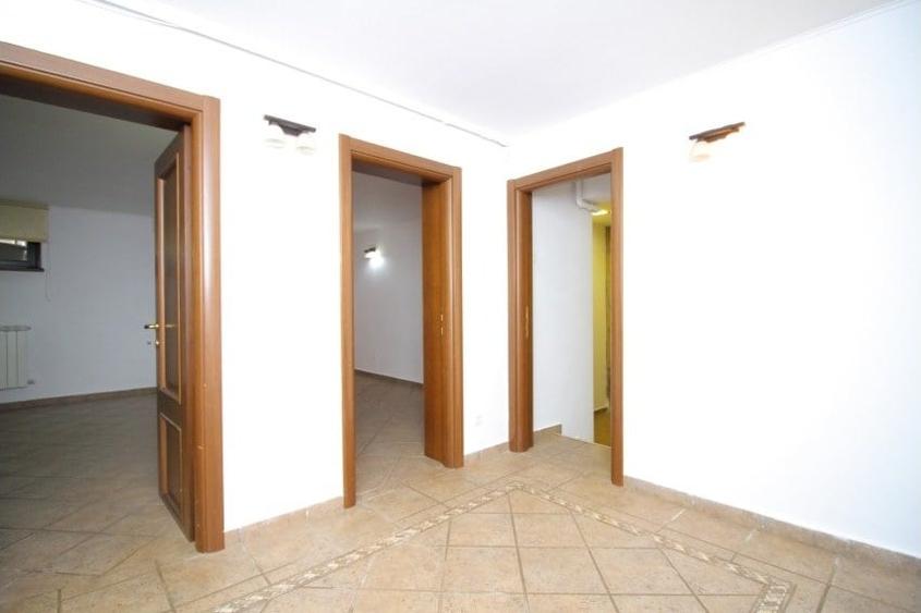 Apartament cu 5 camere în Dorobanți