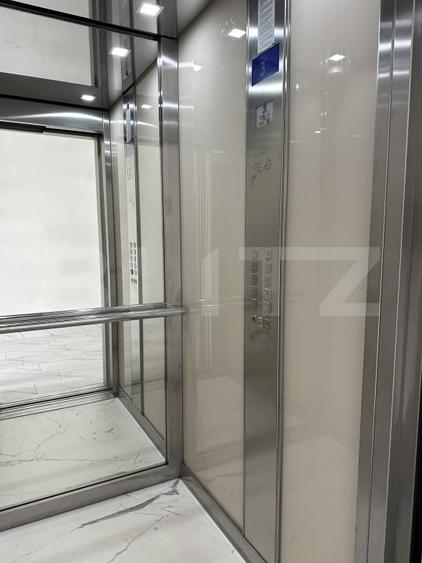 Apartament cu 3 camere decomandat, mobilat în Florești
