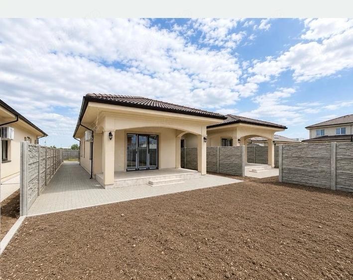 Casă cu Teren 370 Mp în Central