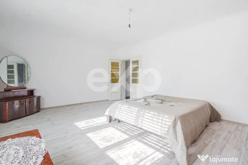 Casă cu 4 camere cu Teren 188 Mp în Central