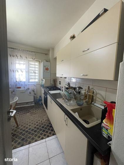 Apartament cu 3 camere decomandat în Cetate