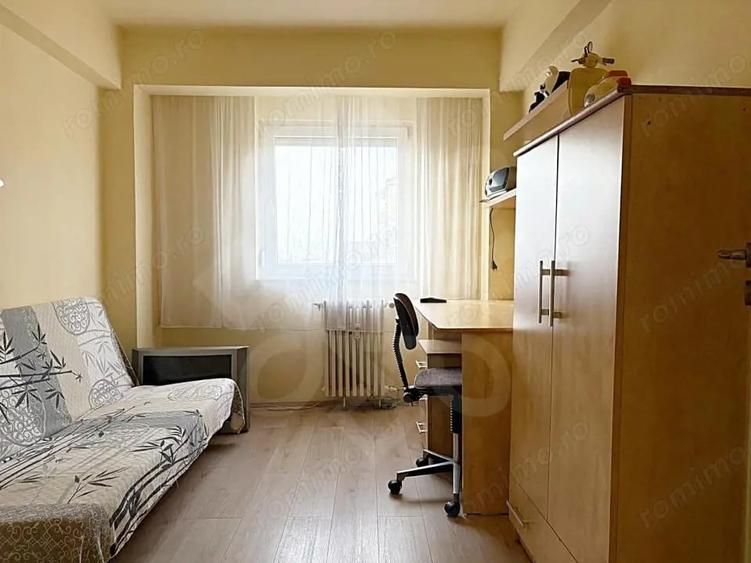 Apartament cu 3 camere decomandat în Calea Aradului