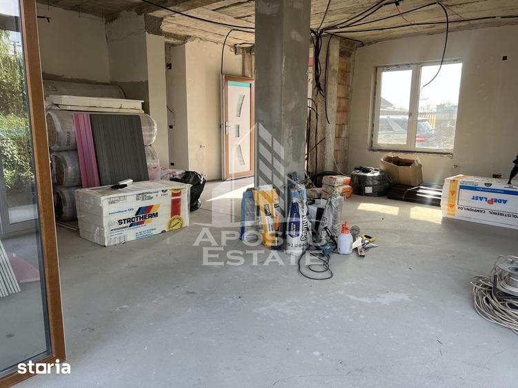 Casă cu 4 camere cu Teren 350 Mp în Sânandrei