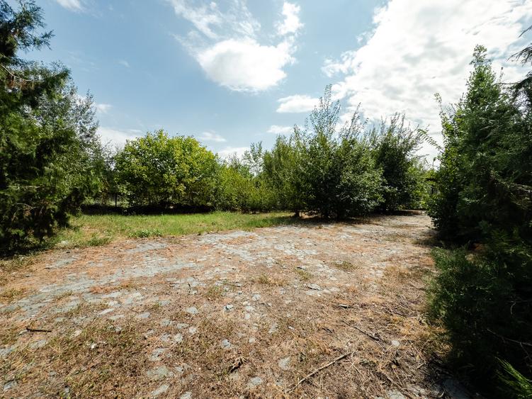 Teren Construcții intravilan de 1773 mp, în Prelungirea Ghencea