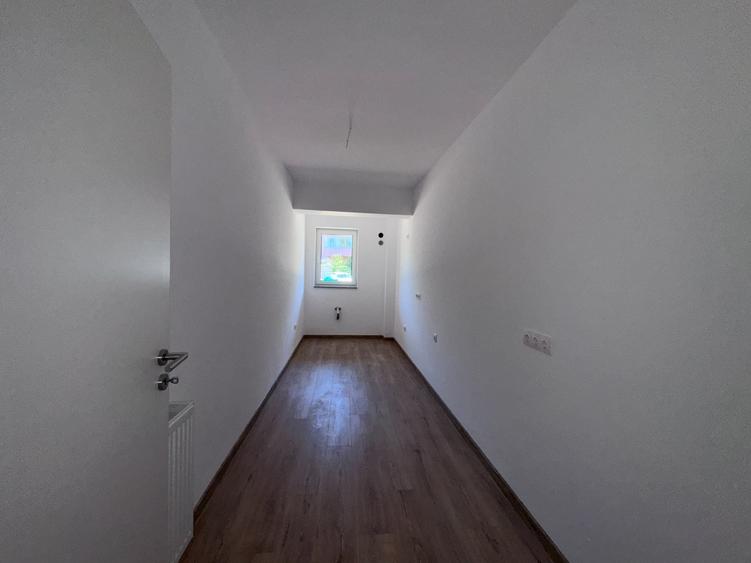 Garsonieră decomandată în Avantgarden