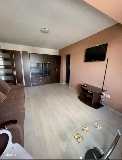 Apartament cu 2 camere semidecomandat în Obor