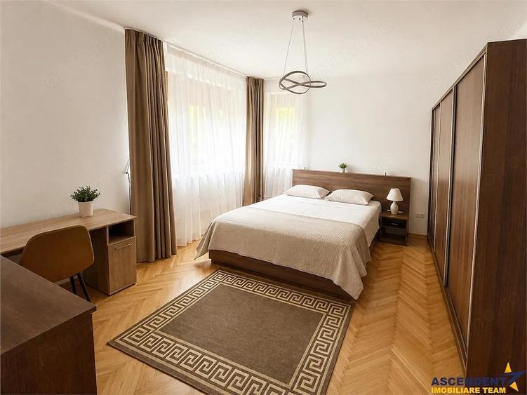 Apartament cu 2 camere decomandat în Centrul Istoric