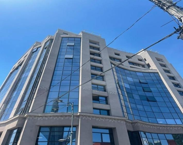 Birou, de 600 mp, în Splaiul Unirii