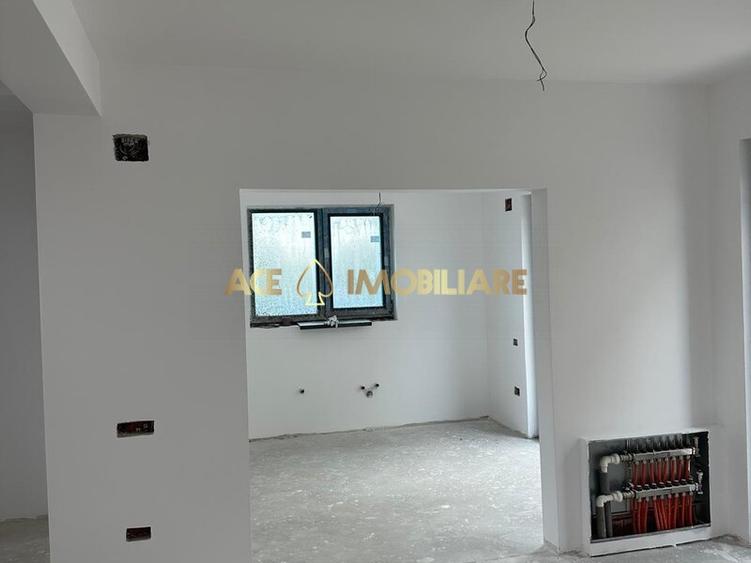 Duplex cu 4 camere cu Canalizare în Theodor Pallady