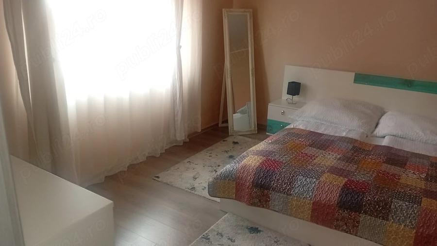 Casă cu 6 camere cu Teren 508 Mp în Bujac