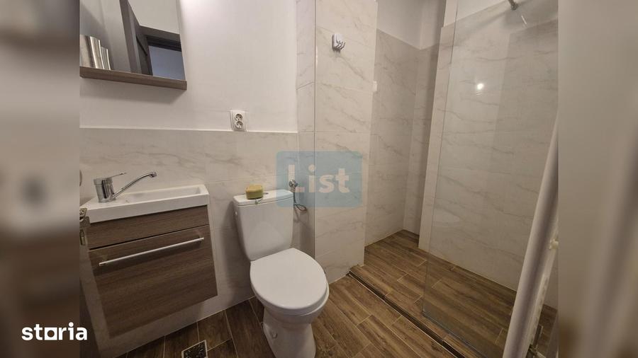 Apartament cu 3 camere semidecomandat în Florești