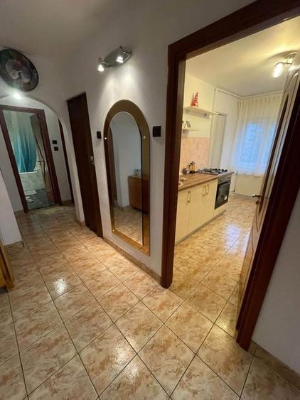 Apartament 2 camere- 5 min Bucuresti Mall -zona VITAN - 1