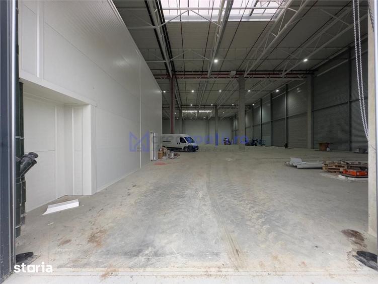 Spațiu comercial, de 2,742 mp, în Miroslava