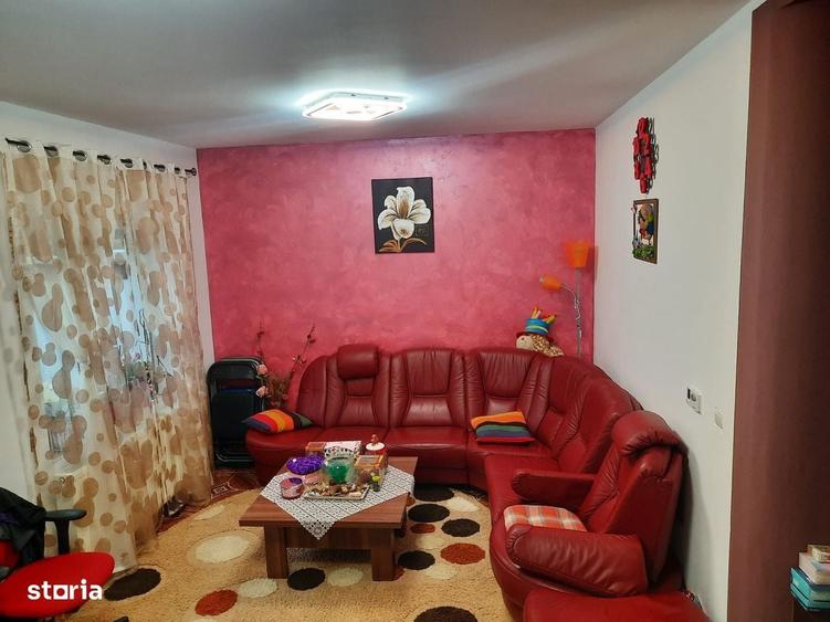 Casă cu 3 camere în Cătămărești