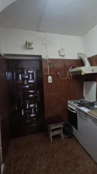 garsonieră zona Far mobilată utilată 22 mp - 3