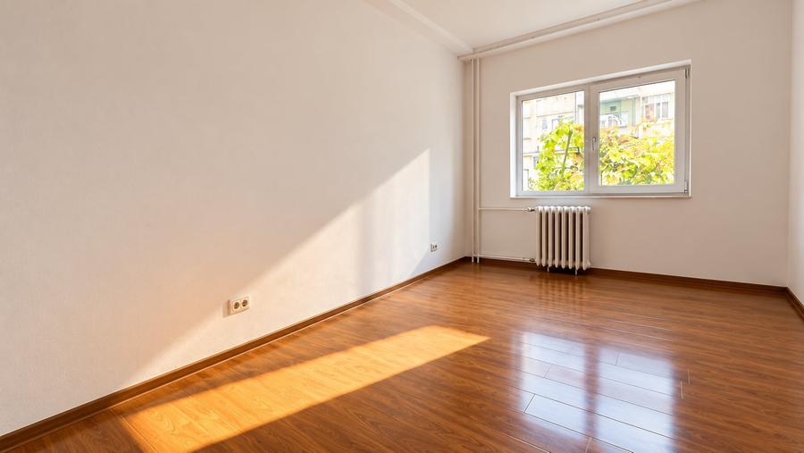 Apartament cu 2 camere semidecomandat în Soarelui