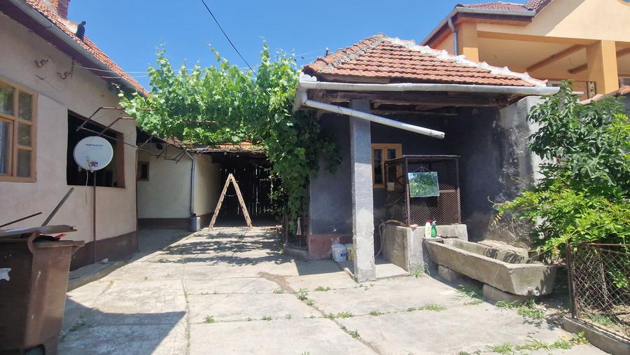 Casă cu 4 camere în Bocsig