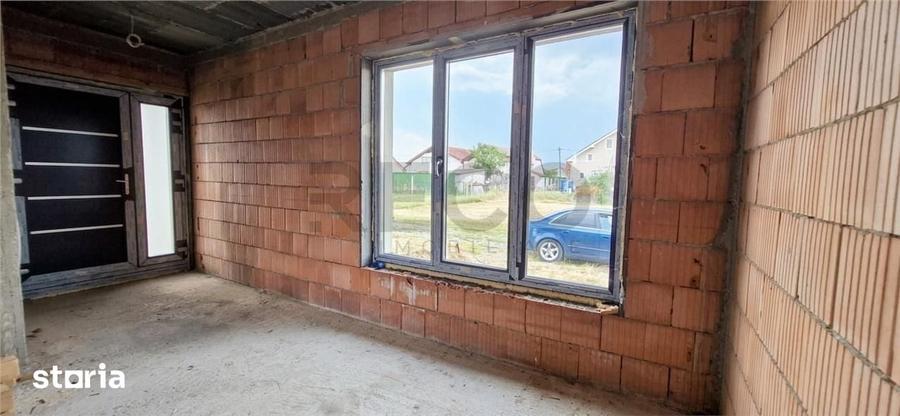 Casă cu 4 camere cu Teren 502 Mp în Sânmartin