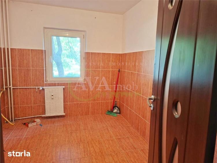 Apartament cu 2 camere semidecomandat în Republicii