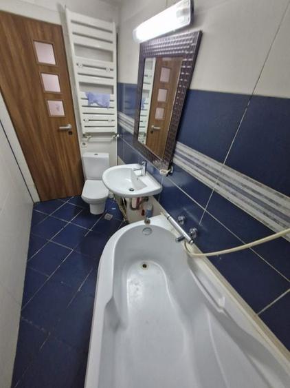 Apartament cu 3 camere decomandat, mobilat în Vitan Mall