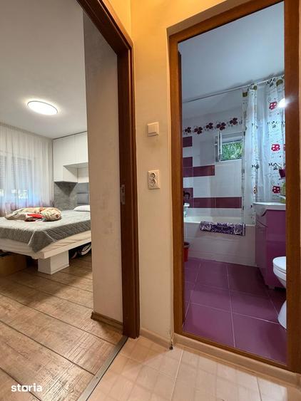 Apartament cu 3 camere decomandat în Micro 17