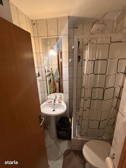 Apartament cu 4 camere, mobilat în Triaj