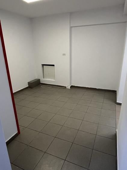 Spațiu comercial, de 55 mp, în Ceair