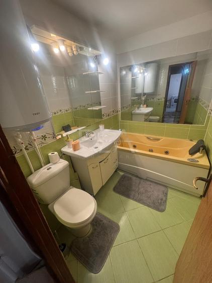 Apartament cu 3 camere semidecomandat, mobilat în Rahova