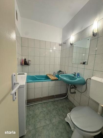 Apartament cu 3 camere decomandat în Săsar
